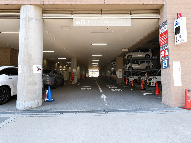 1階 駐車場（最大75台）