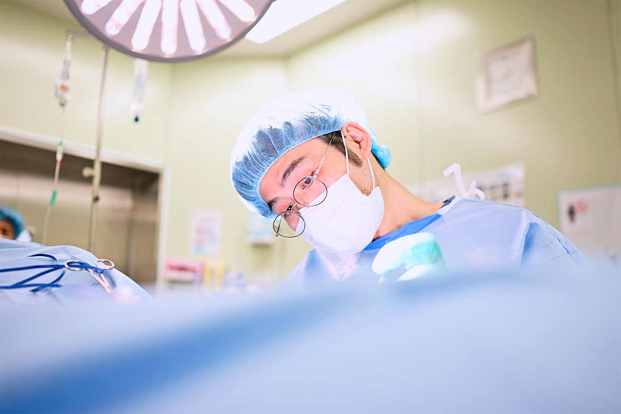 梶原医師による皮下腫瘍摘出術